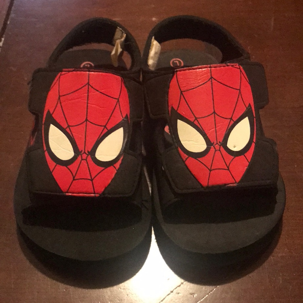 Spider-Man toddler sandals size 7.
